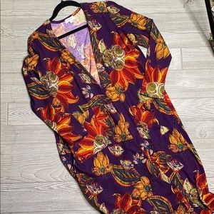 EUC Lularoe Sarah duster, size medium.